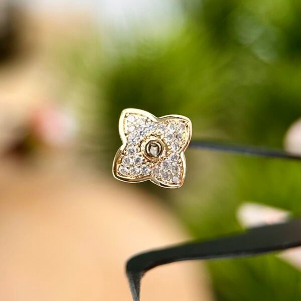 P19-Four-leaf Flower Pave Zirconia Flower Holder