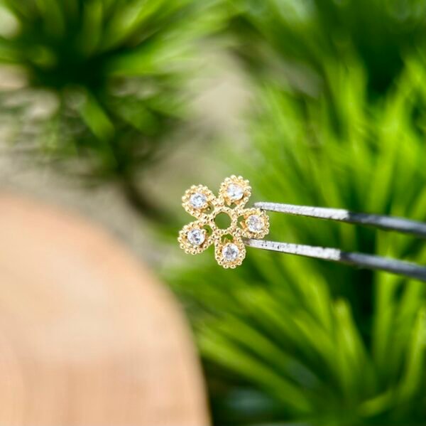 P3-Five Petal Golden Flower Zircon Flower Holder